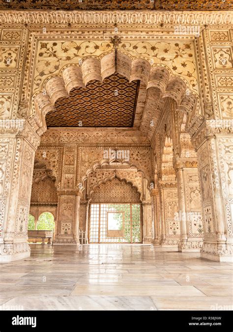 DELHI, INDIA - NOVEMBER 2, 2018: The restored Diwan-i-Khas at the Red Fort in Delhi Stock Photo ...