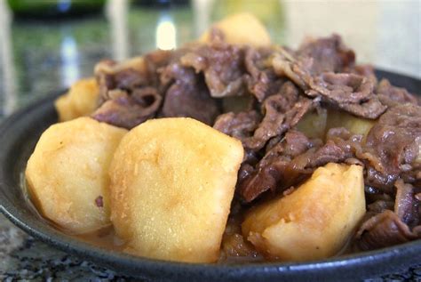 Braised Beef and Potatoes Recipe – Nikujaga