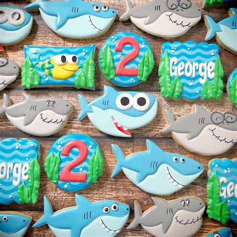 Baby Shark .. doo doo doo doo doo doo . . . . . . . . .#decoratedcookies #customcookies #r ...