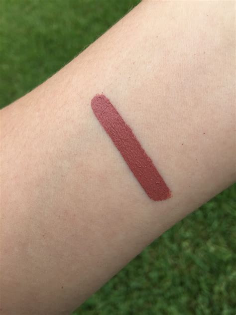 Au Naturale Lip Stain in On Pointe Review – Xo, Edie
