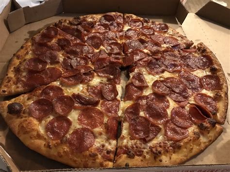 The 5 Best Domino's Crust Types (Complete Rankings)