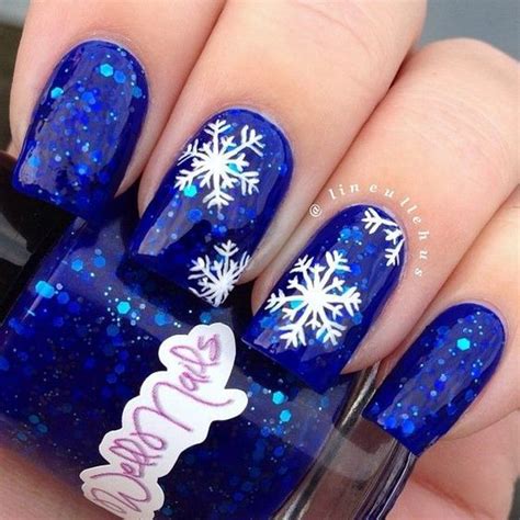 Hottest 50+ Christmas Nail Ideas for 2017 | BeautyBigBang