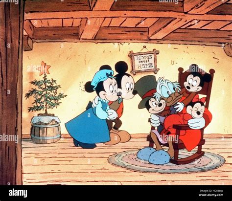 MICKEY'S CHRISTMAS CAROL, Minnie Mouse, Mickey Mouse, Tiny Tim, Scrooge McDuck, 1983, (c)Walt ...