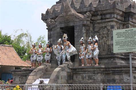 Candi Pawon. Jogjakarta / Yogyakarta, Java, Indonesia Ancient Architecture, Yogyakarta, In The ...