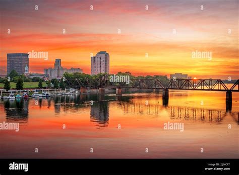 Augusta, Georgia, USA downtown skyline on the Savannah River at sunset Stock Photo - Alamy