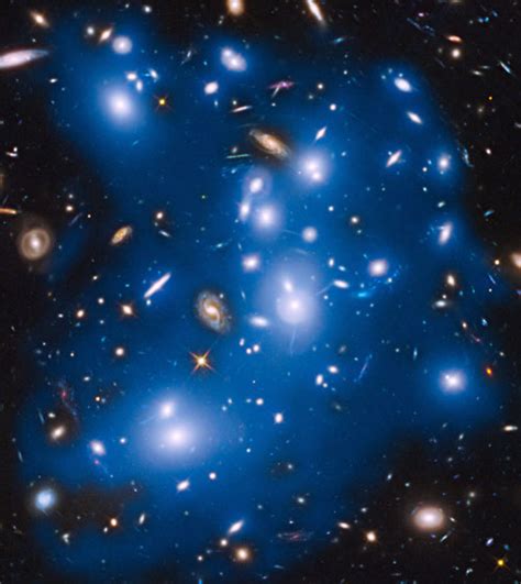 Hubble sees 'ghost light' from dead galaxies