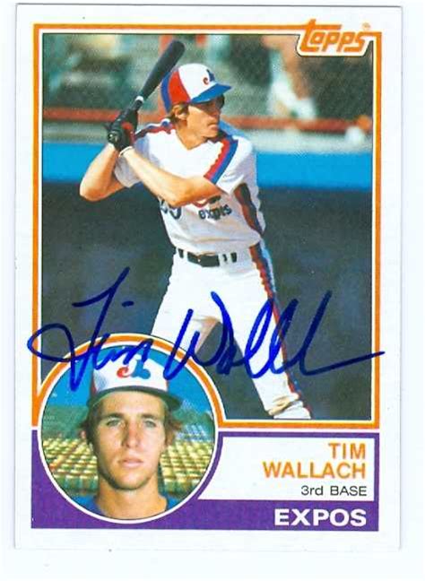 Tim Wallach autographed Baseball Card (Montreal Expos) 1983 Topps #552