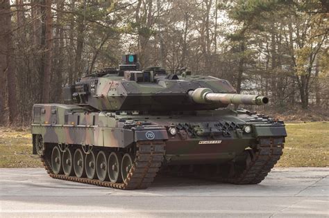 Kampfpanzer Leopard 2 A7 - Panzerbataillon 203 [3236x2157] : r/MilitaryPorn