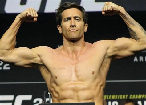 UFC 285 | Jake Gyllenhaal knocks out the middleweight champion for Road ...