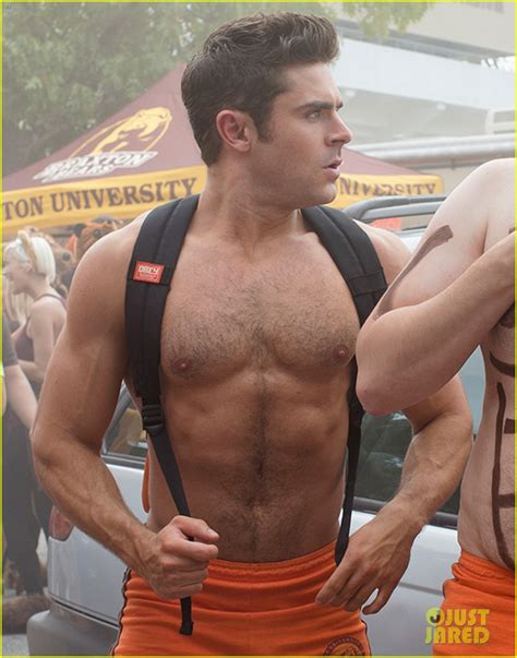 Zac Efron Shows Off His Abs in New 'Neighbors 2' Photos!: Photo 3544106 ...