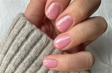 'Lip gloss nails' are trending - the chic, minimalist manicure to try ...