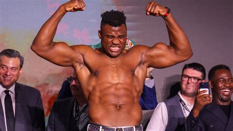 Francis Ngannou record: Height, weight, reach, career stats and more as ...