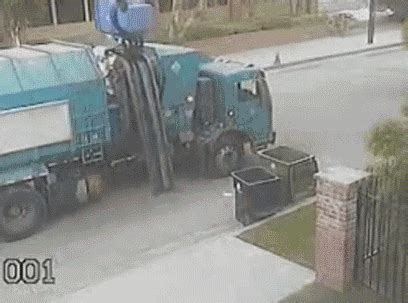 Trash GIF - Find & Share on GIPHY