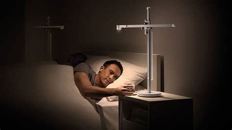 The Dyson Lightcycle Task Light Adjusts to Its User's Needs