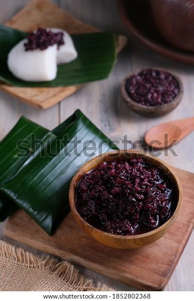 Indonesian Sweet Savory Dessert Tape Ketan Stock Photo (Edit Now) 1852802368