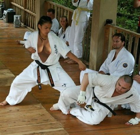 Pin by Mike Fogle on martial arts | Martial arts women, Mma girls, Female martial artists