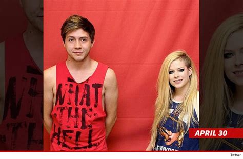 Avril Lavigne -- Fans May Touch Me Now