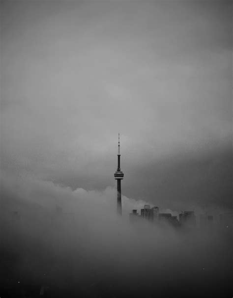 Fog forms when the difference between air temperature and dew point is less than 2.5 °C : r/toronto