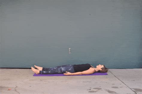 13 Feel-Good Hip Openers to Ease Pelvic and Back Pain Sciatic Nerve Exercises, Hip Flexor ...