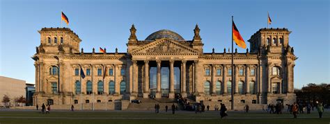 Fichier:Reichstag building Berlin view from west before sunset.jpg ...