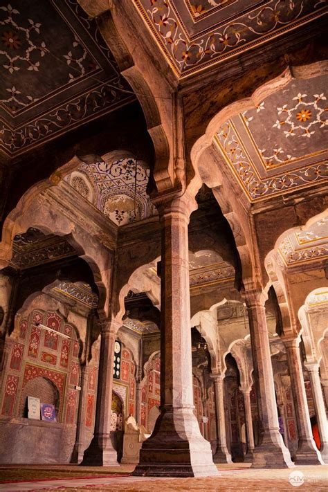 Badshahi Mosque, Chiniot | Mosque architecture, Islamic architecture ...