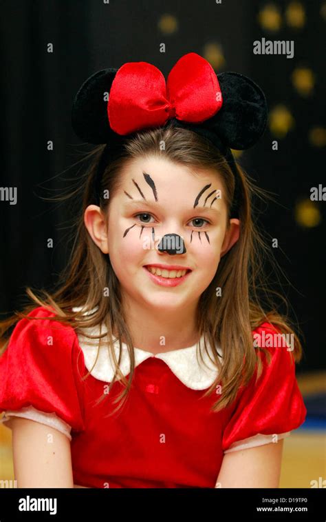 Minnie mouse costume hi-res stock photography and images - Alamy