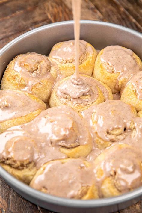 Pumpkin Spice Cinnamon Rolls - Plain Chicken