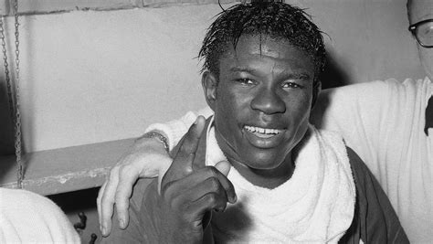 Former boxing champion Emile Griffith dies at 75