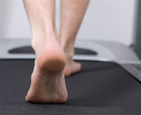 7 Dangers of Running Barefoot on Treadmill - Flab Fix