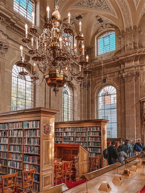 Inside 9 of Oxford University's Most Beautiful Libraries | Oxford ...