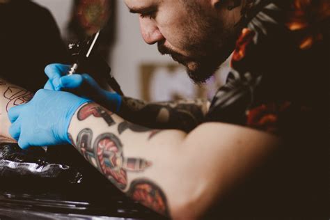 What is the meaning of 'mi vida loca' tattoo? Three dot design explained