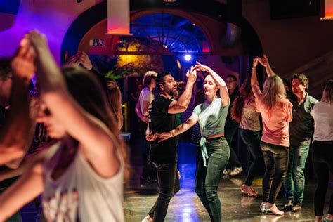 Bachata: The dance that’s booming in Berlin - Urban Sports Club Blog