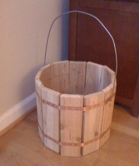 🔨 How to make a decorative Wooden Bucket | BuildEazy