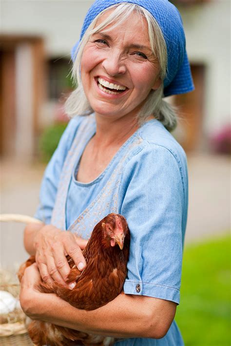 henglein & steets | fotografie | farm woman with basket of fresh eggs ...