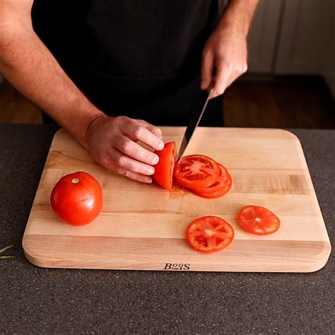 How To Cut A Tomato | Home Cook Basics