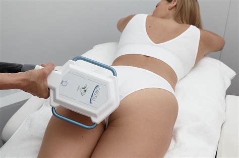 Does Fat Freezing and Non-Surgical Body Sculpting Work?