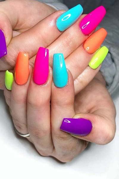 Neon nails: 50 ιδέες για εντυπωσιακά φωσφοριζέ νύχια