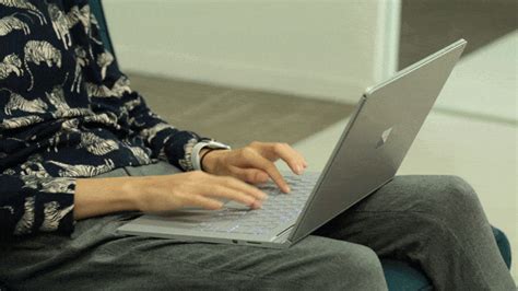 Surface Book: le prime recensioni del "notebook definitivo" | SmartWorld