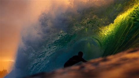 Frames: Shades of Pipeline - Empty | World Surf League