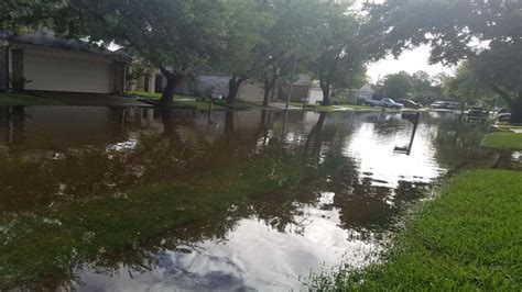 PHOTOS: Flood waters block roads, strand drivers | abc13.com