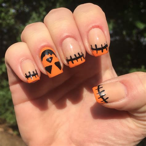 Halloween Nails Pumpkin