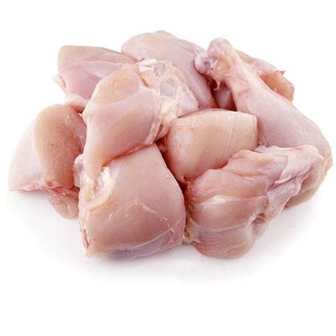 Buy Suguna Daily Fresh Chicken - Tender Premium, Skinless 1 kg (Curry Cut) Online at Best Price ...