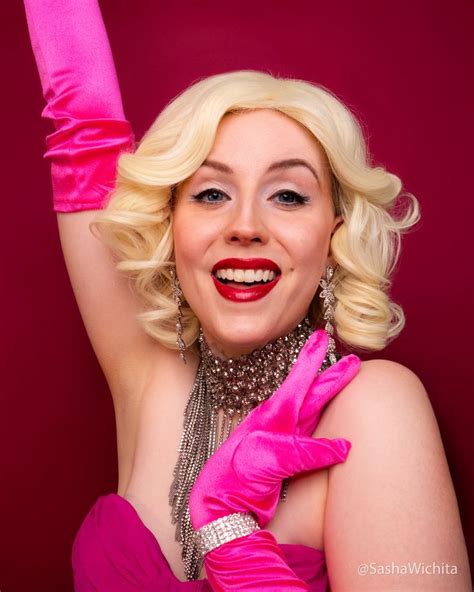 Marilyn Monroe costume cosplay makeup from Gentlemen Prefer Blondes ...