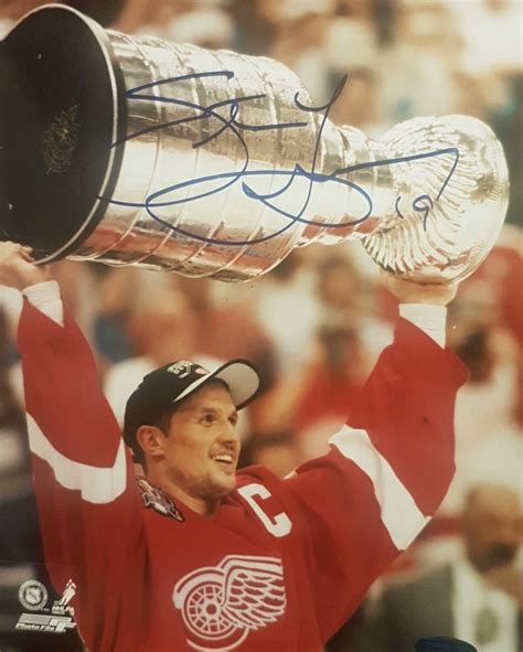 Steve Yzerman 1998 Stanley Cup Champion | HockeyGods