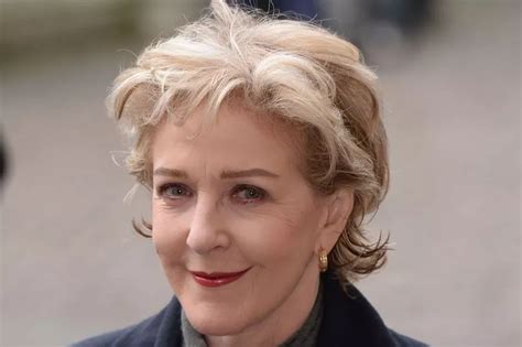Patricia Hodge: Actress in Downton Abbey appearing in All Creatures Great and Small Christmas ...