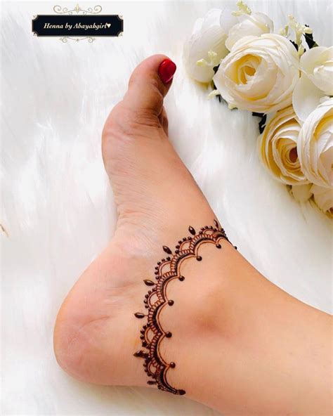 25+ Simple Henna Tattoo Foot - OluremiZhara