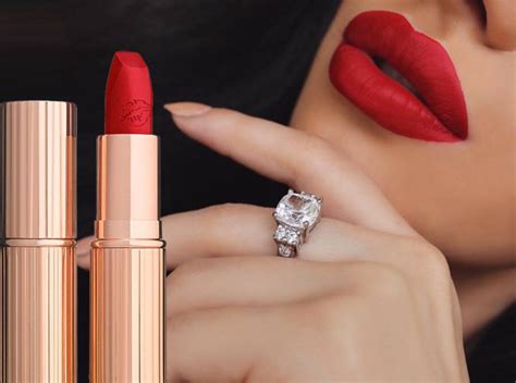 Natural Organic Lipstick : 10 brands to try Now !! - natural-living-for-women.com