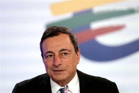 Draghi: "Meno slancio e ripresa da geopolitica e lentezza riforme. Sì a misure non convenzionali ...