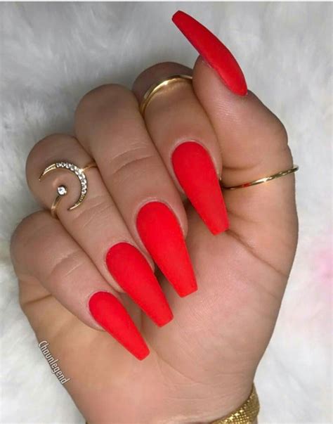 ⊱⋆ Ъεℓℓค Ъℓεรรε∂ ⋆⊰ | Red matte nails, Red acrylic nails, Acrylic nails coffin short