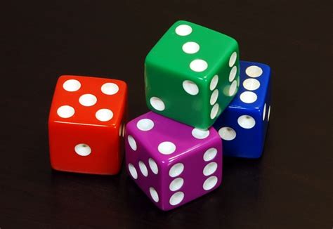File:6sided dice.jpg - Wikipedia